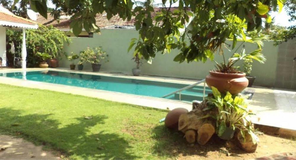 Sujeewani Villa Negombo Exteriér fotografie