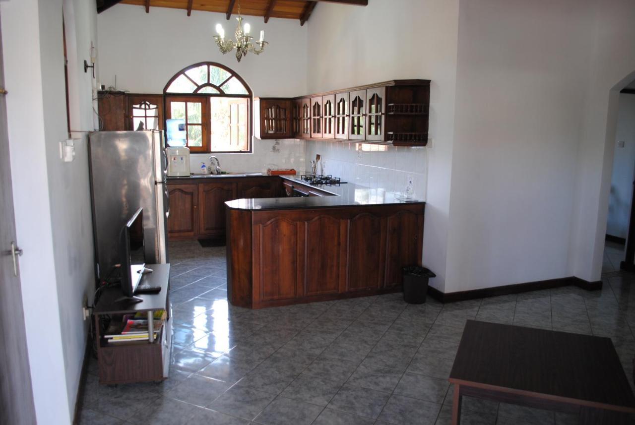 Sujeewani Villa Negombo Exteriér fotografie